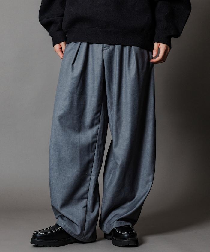 寬鬆版型桶形西裝褲