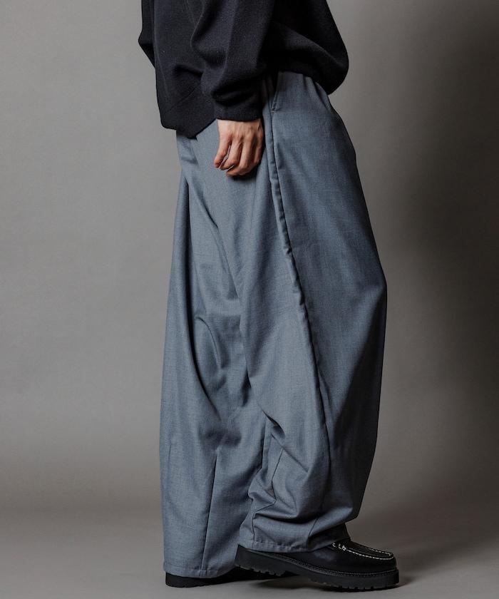 寬鬆版型桶形西裝褲
