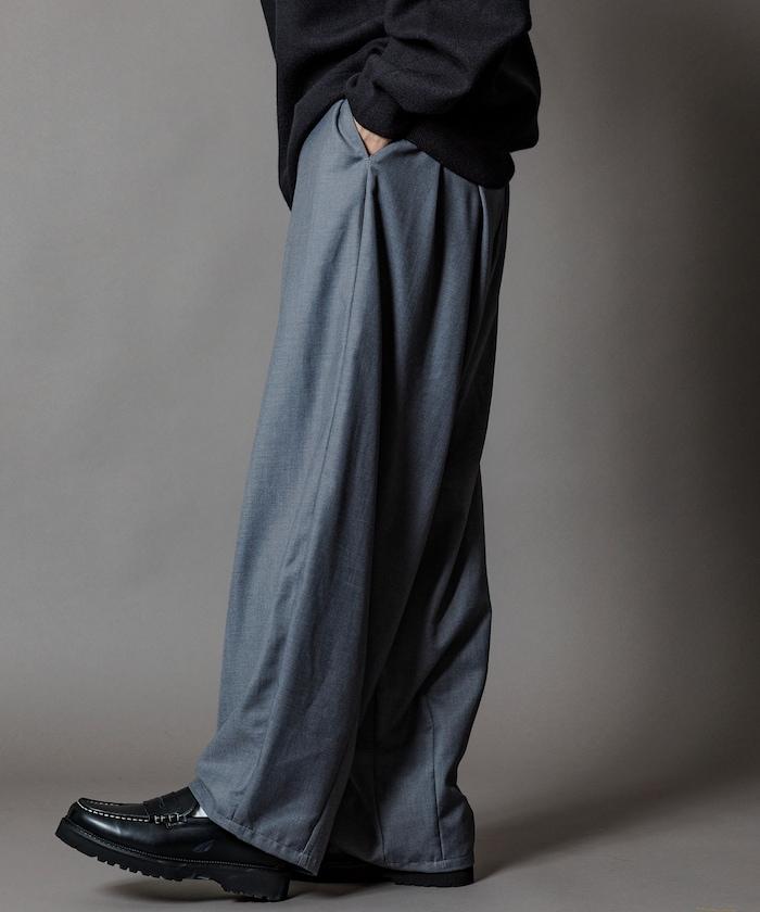 寬鬆版型桶形西裝褲