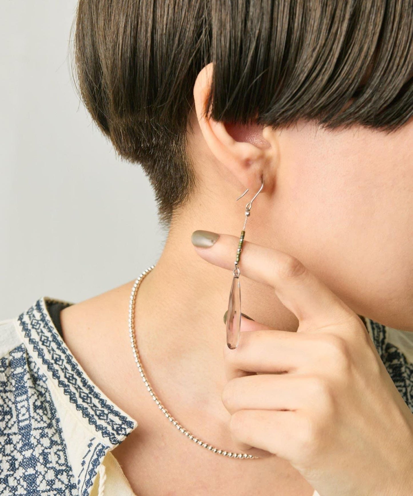 【ear PAPILLONNER】長款水晶耳環