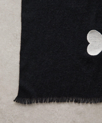 《CITRUS》愛心刺繡圍巾