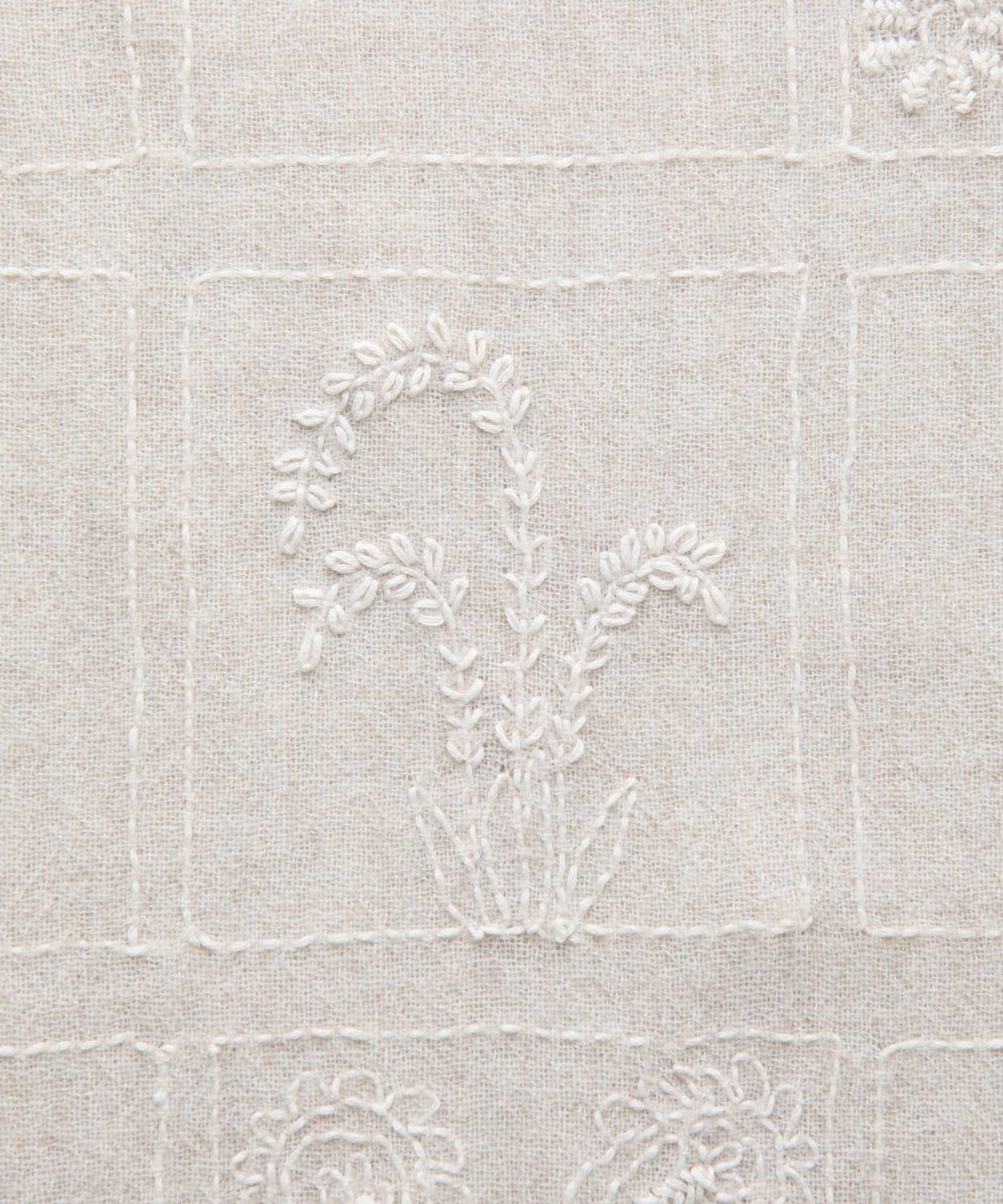 《CITRUS》刺繡流蘇圍巾