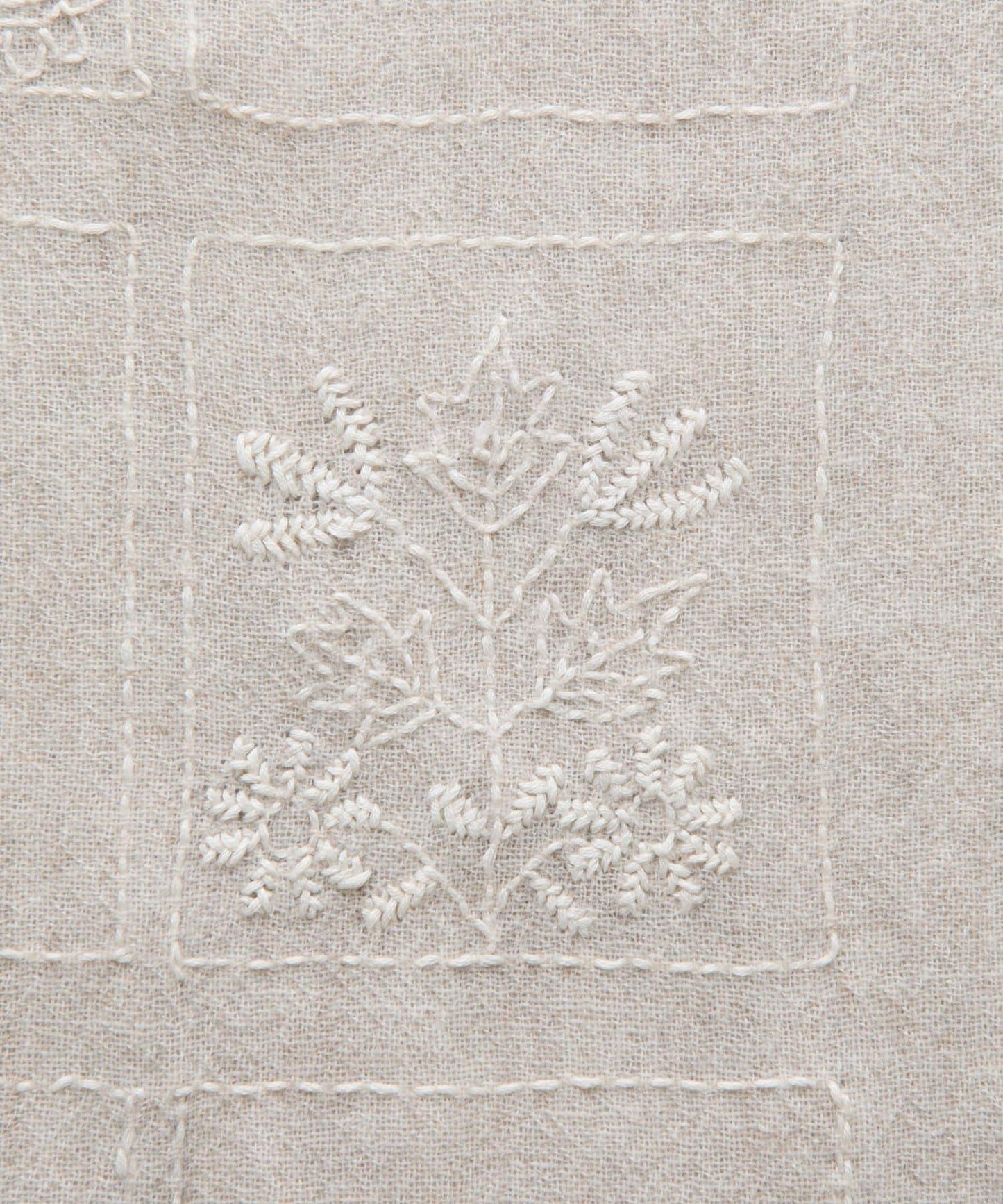 《CITRUS》刺繡流蘇圍巾