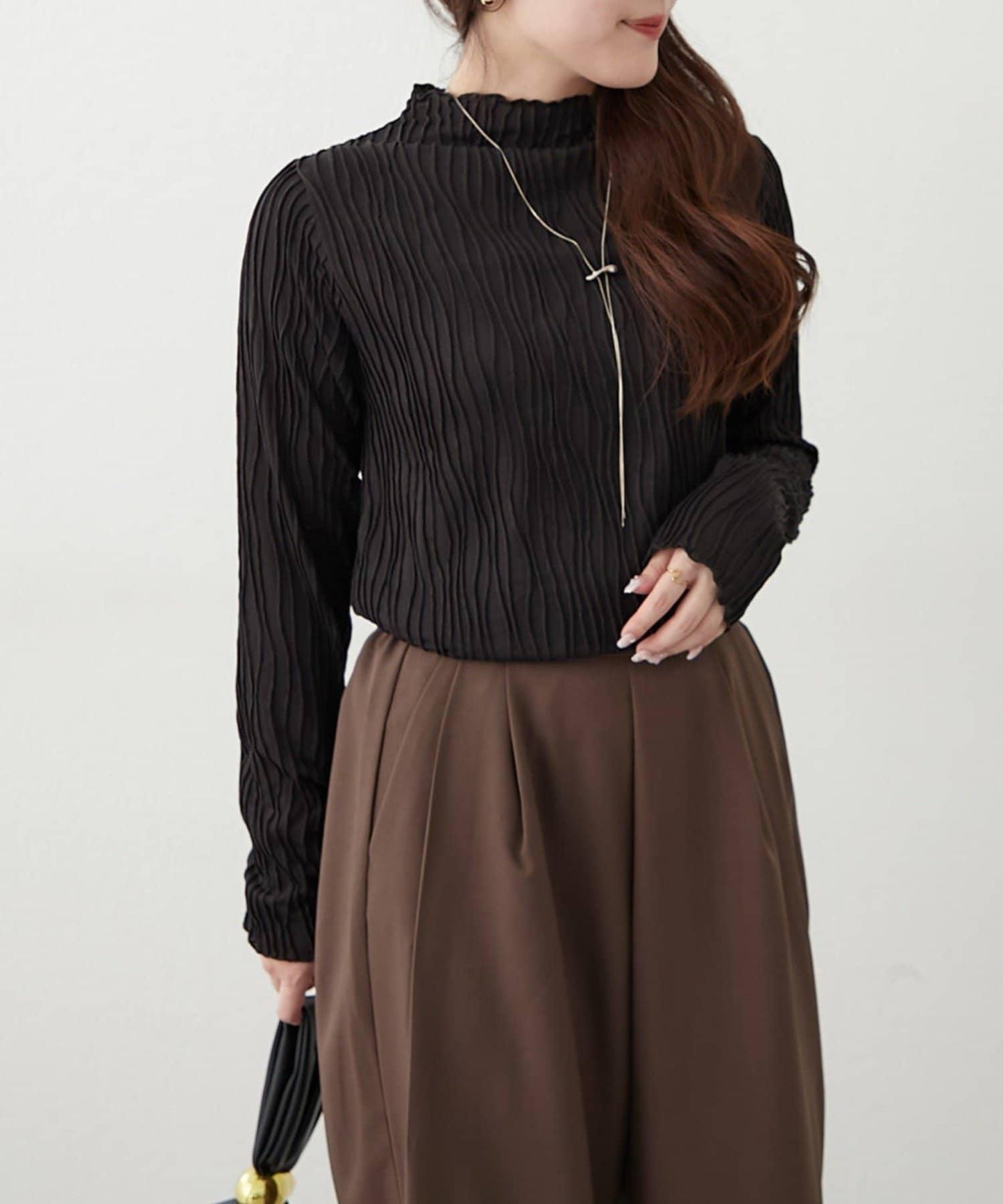 波浪提花高領長袖T恤