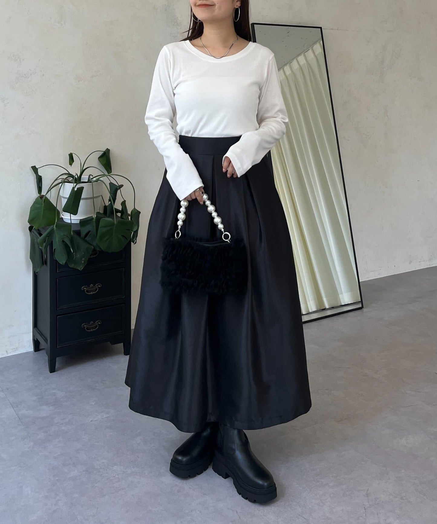 【可選領型】背部金屬裝飾羅紋長袖T恤