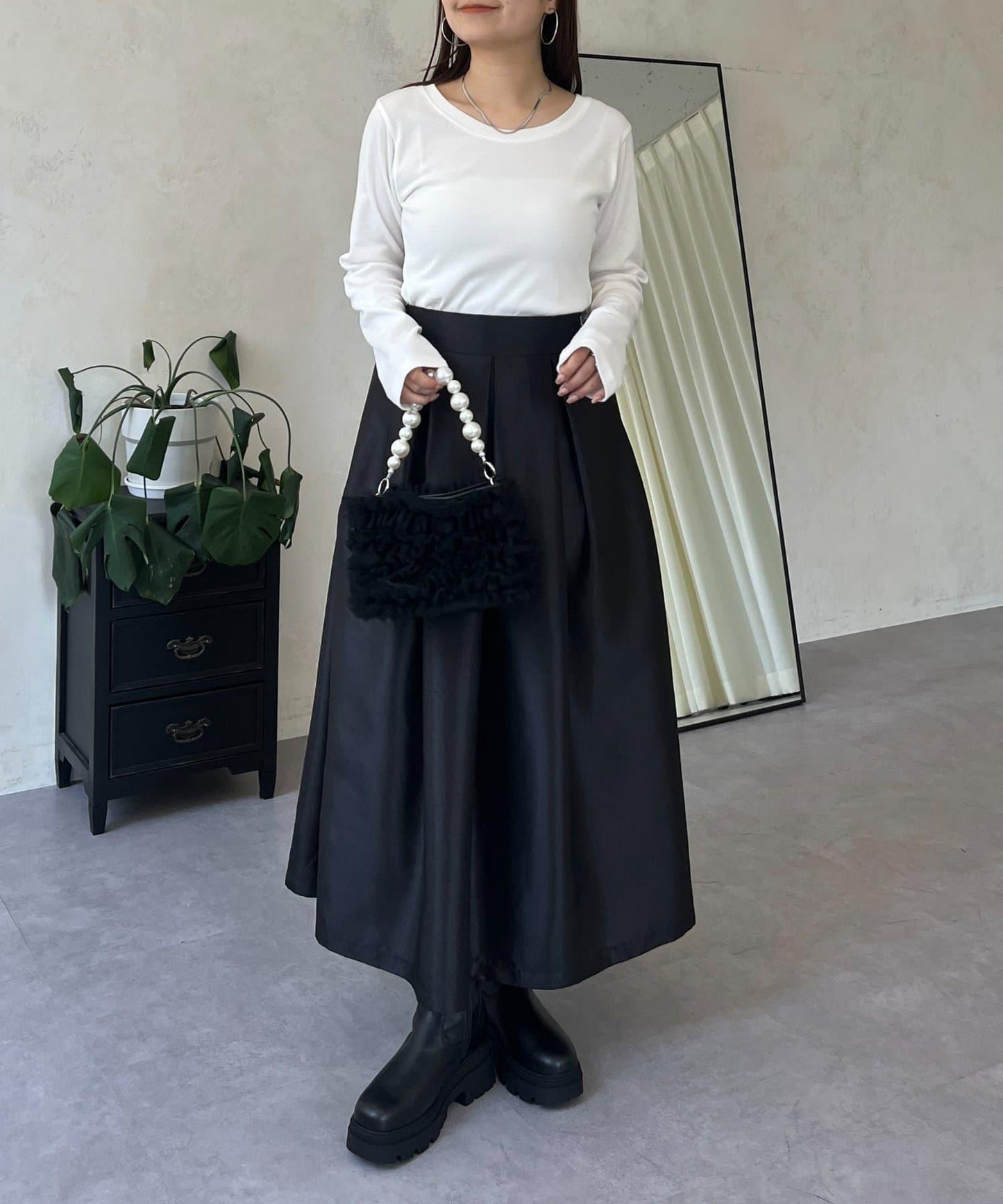 【可選領型】背部金屬裝飾羅紋長袖T恤