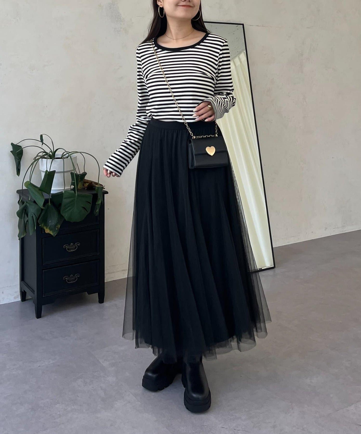 背部金屬條紋羅紋長袖T恤