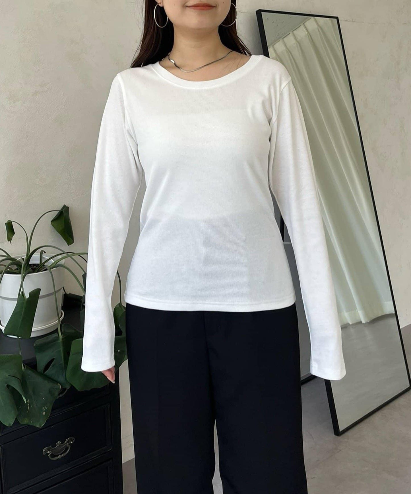 【可選領型】背部金屬裝飾羅紋長袖T恤