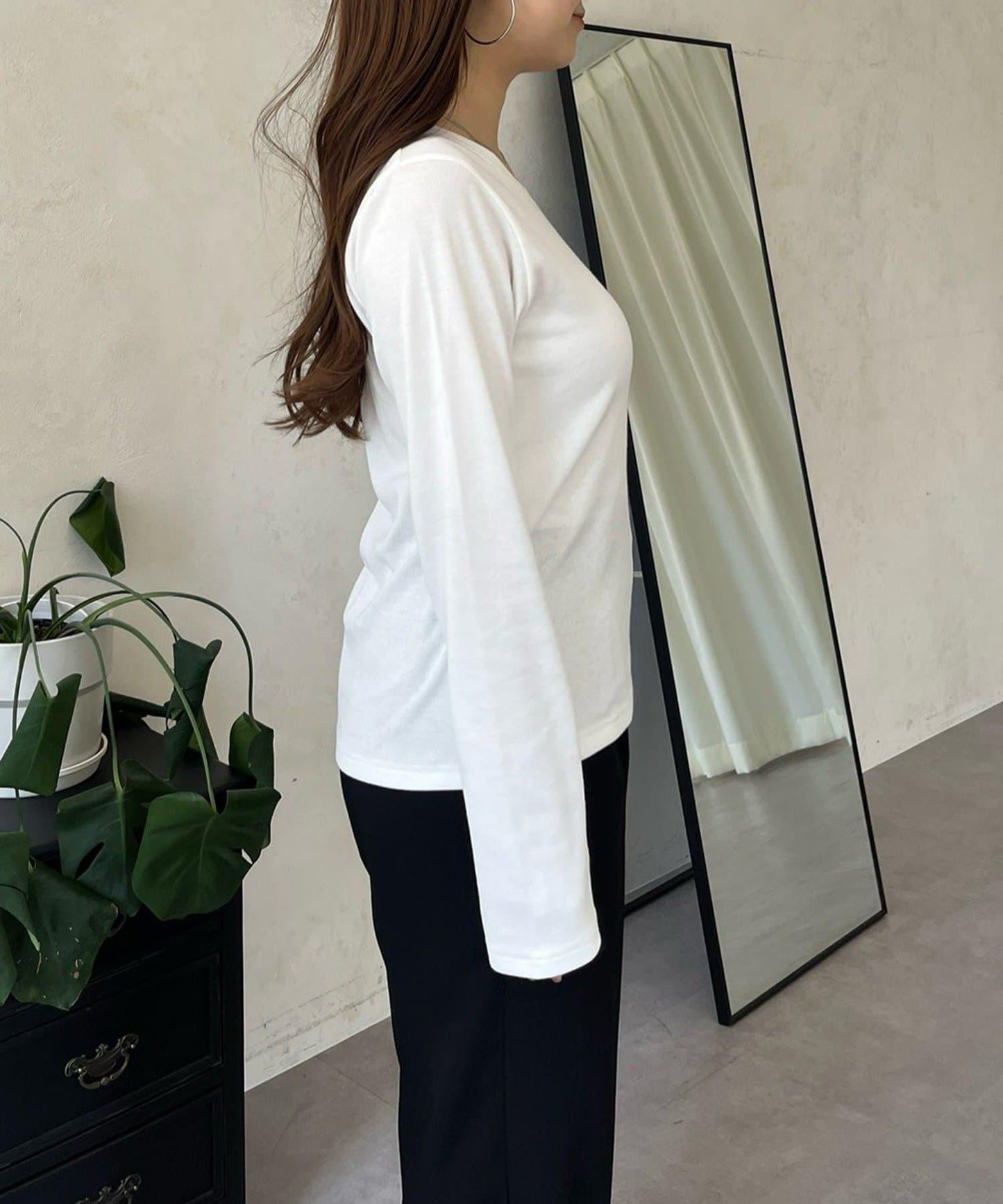 【可選領型】背部金屬裝飾羅紋長袖T恤