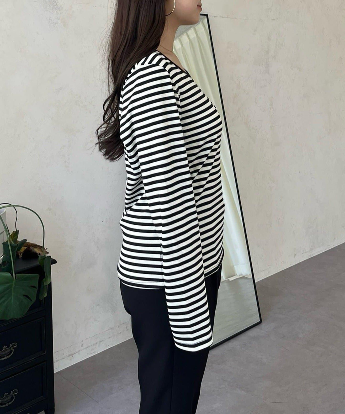 背部金屬條紋羅紋長袖T恤