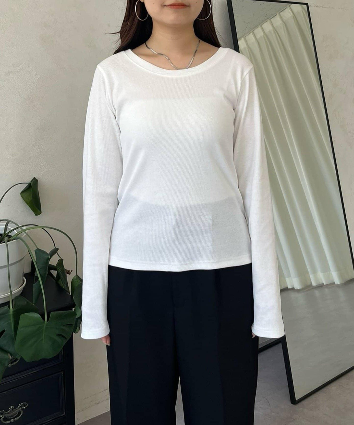 【可選領型】背部金屬裝飾羅紋長袖T恤