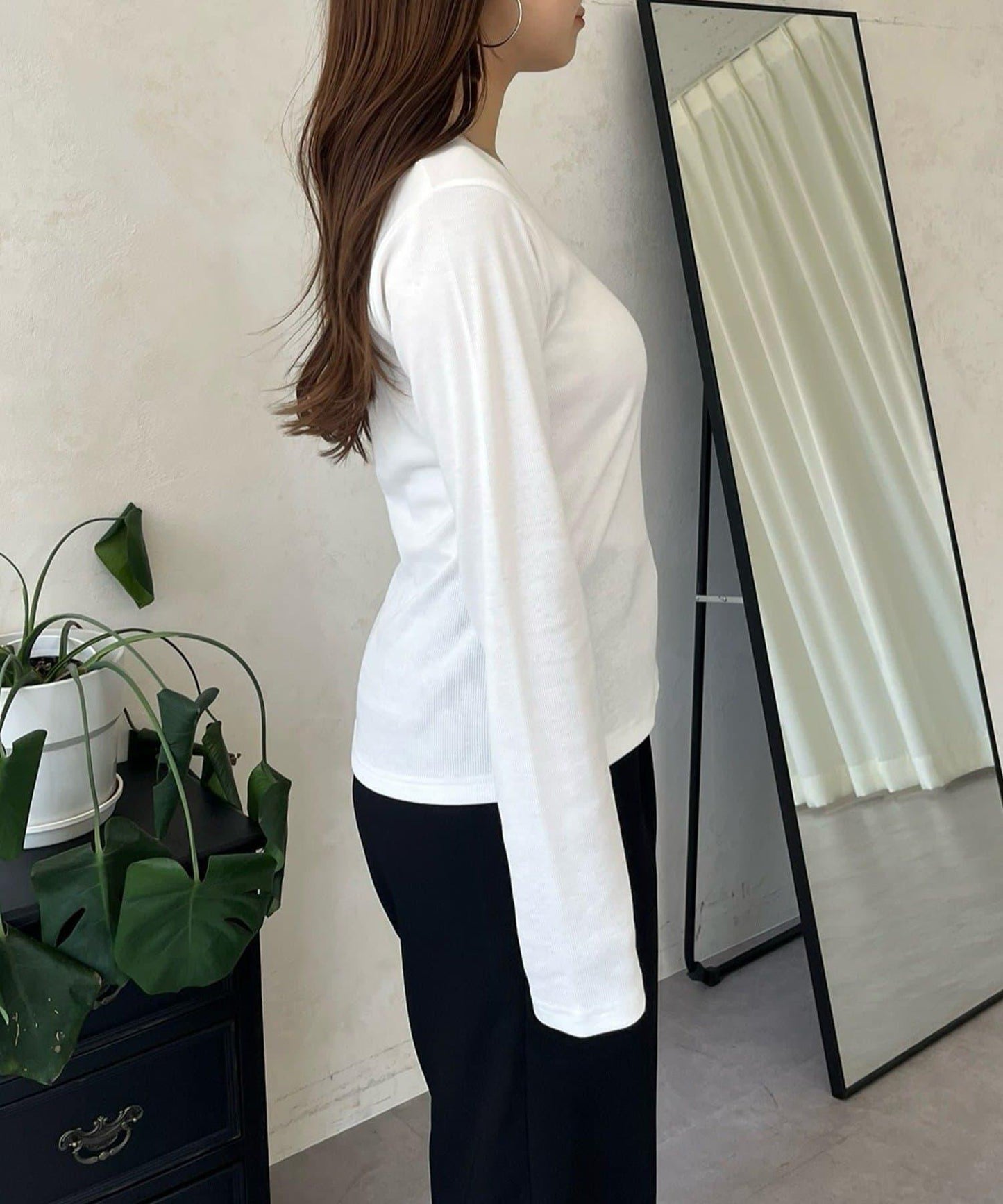 【可選領型】背部金屬裝飾羅紋長袖T恤