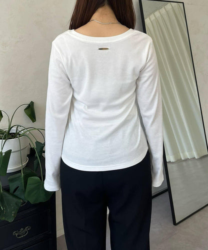 【可選領型】背部金屬裝飾羅紋長袖T恤