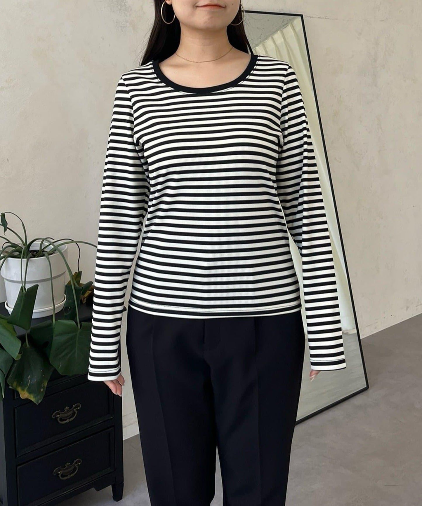 背部金屬條紋羅紋長袖T恤