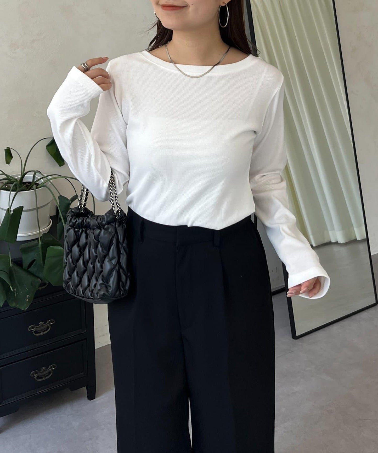 【可選領型】背部金屬裝飾羅紋長袖T恤