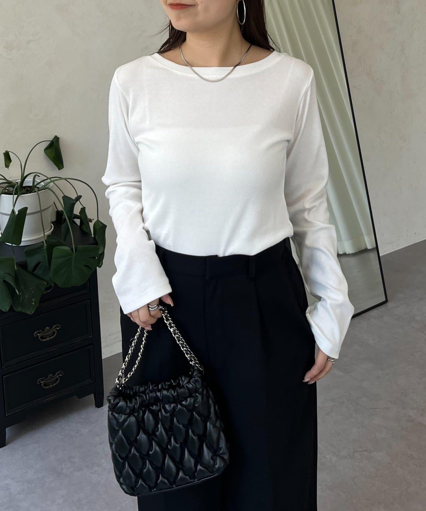 【可選領型】背部金屬裝飾羅紋長袖T恤