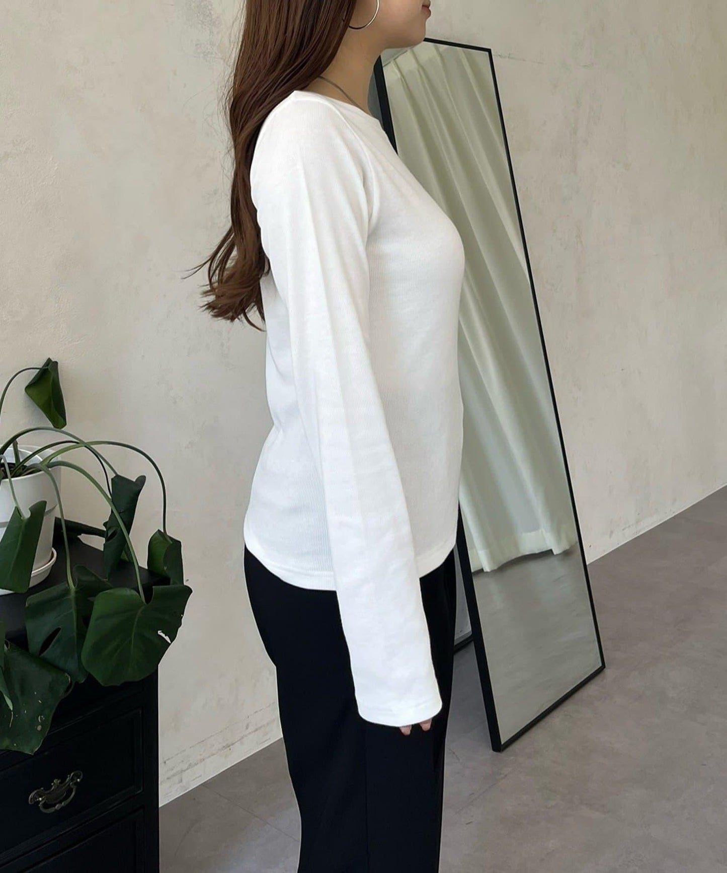 【可選領型】背部金屬裝飾羅紋長袖T恤