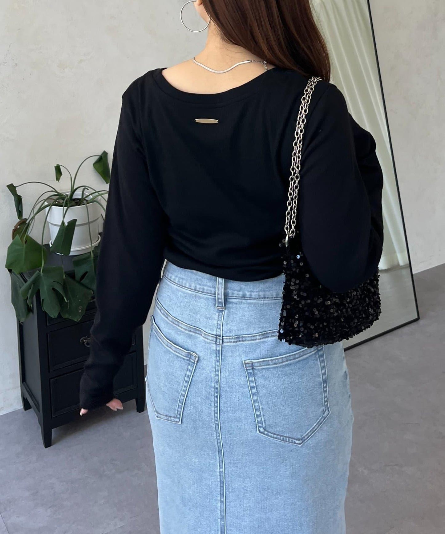 【可選領型】背部金屬裝飾羅紋長袖T恤