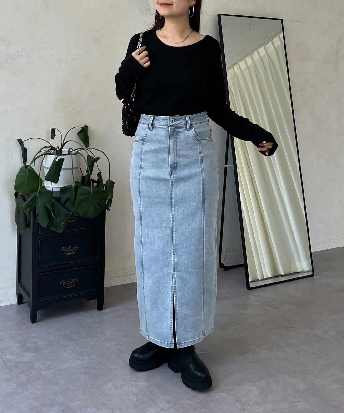 【可選領型】背部金屬裝飾羅紋長袖T恤