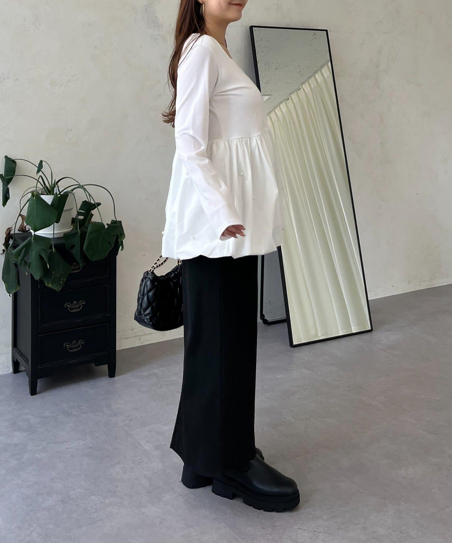 方領珍珠荷葉邊疊穿長袖T恤