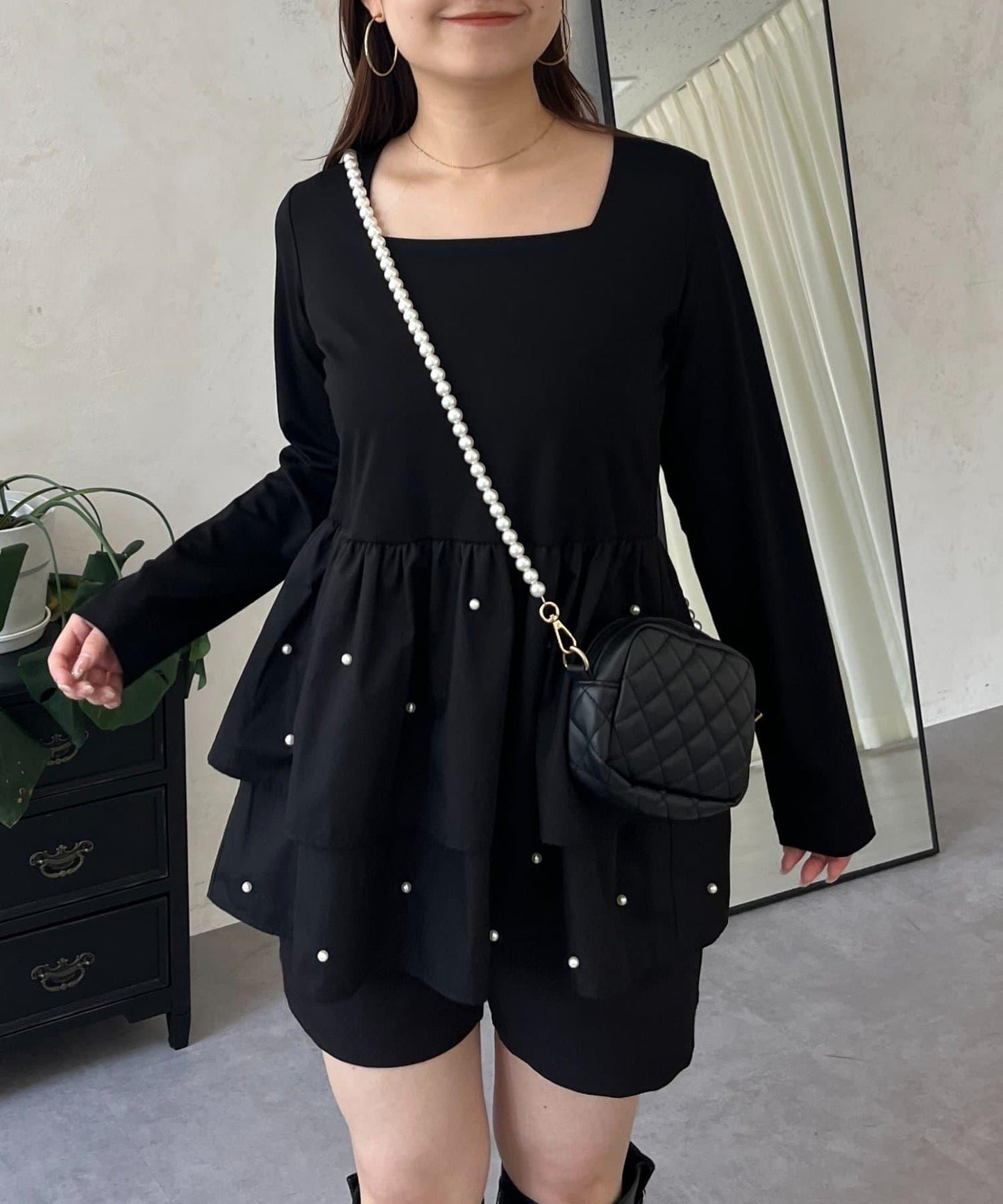 方領珍珠荷葉邊疊穿長袖T恤