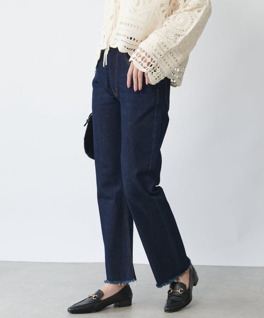 美型高彈力喇叭牛仔褲