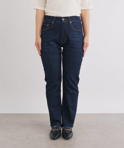 美型高彈力喇叭牛仔褲