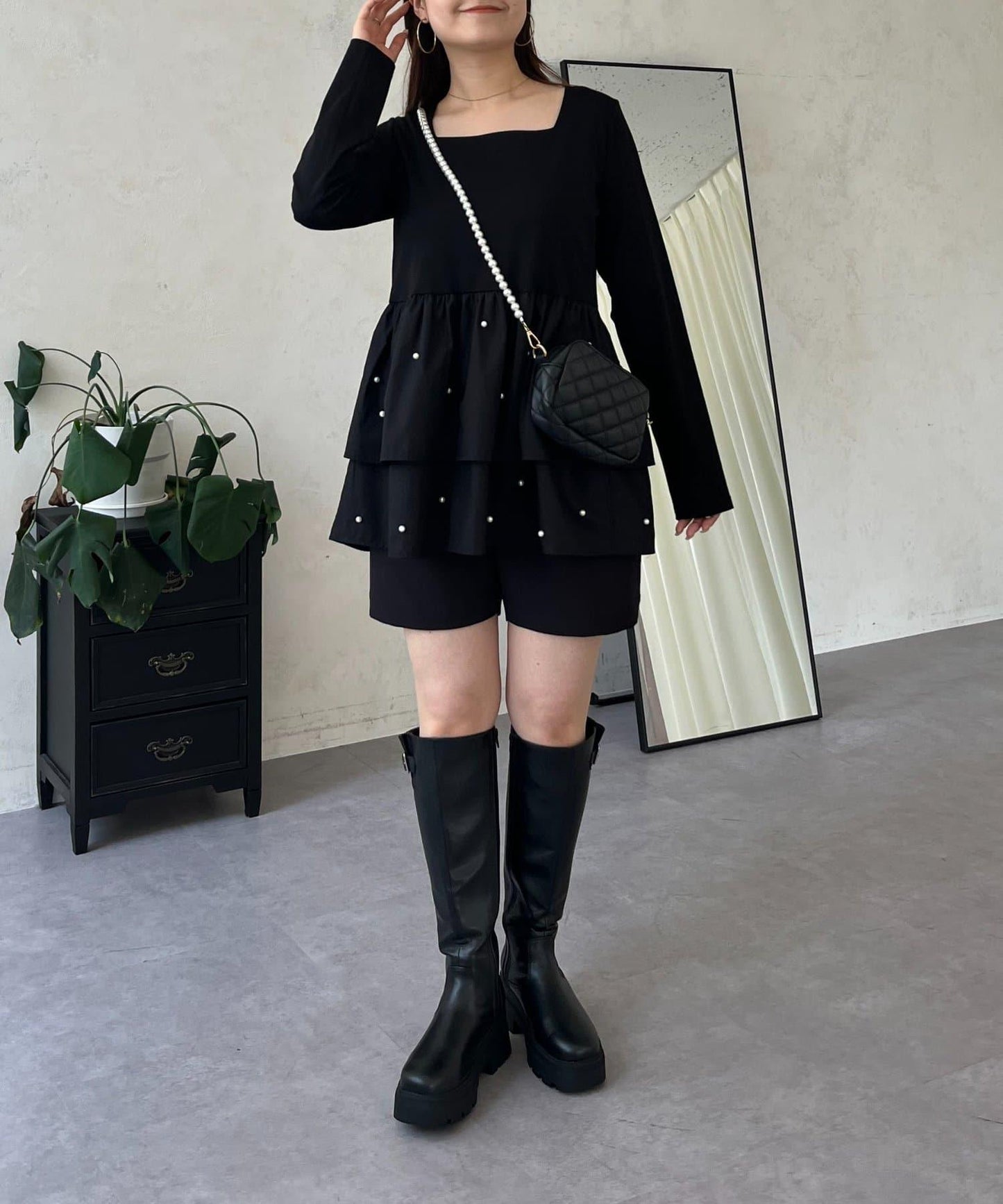 方領珍珠荷葉邊疊穿長袖T恤