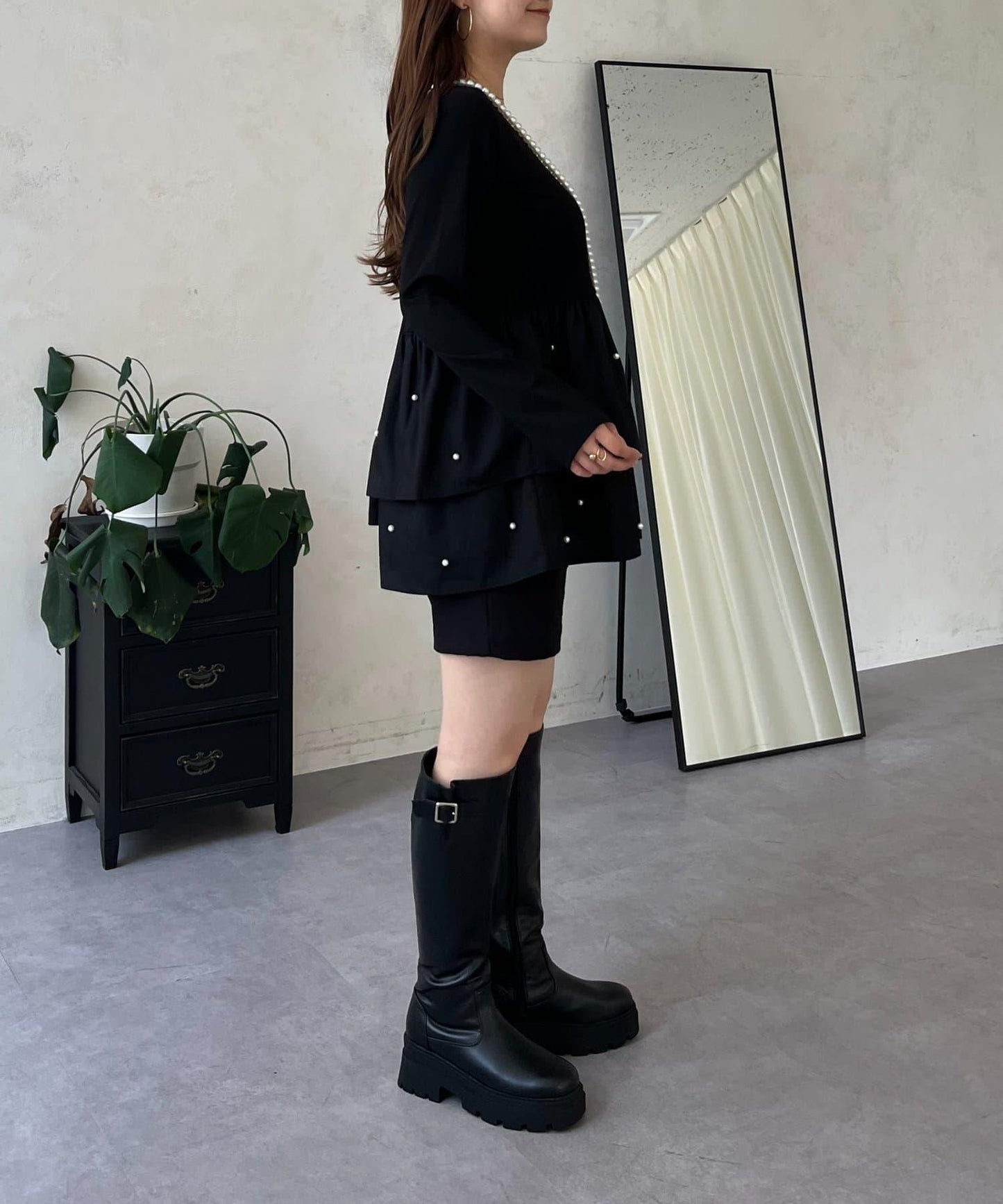 方領珍珠荷葉邊疊穿長袖T恤