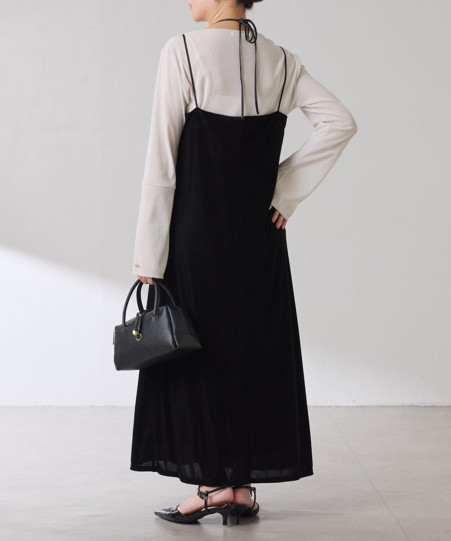 【可作內搭】透視亮絲羅紋方領上衣