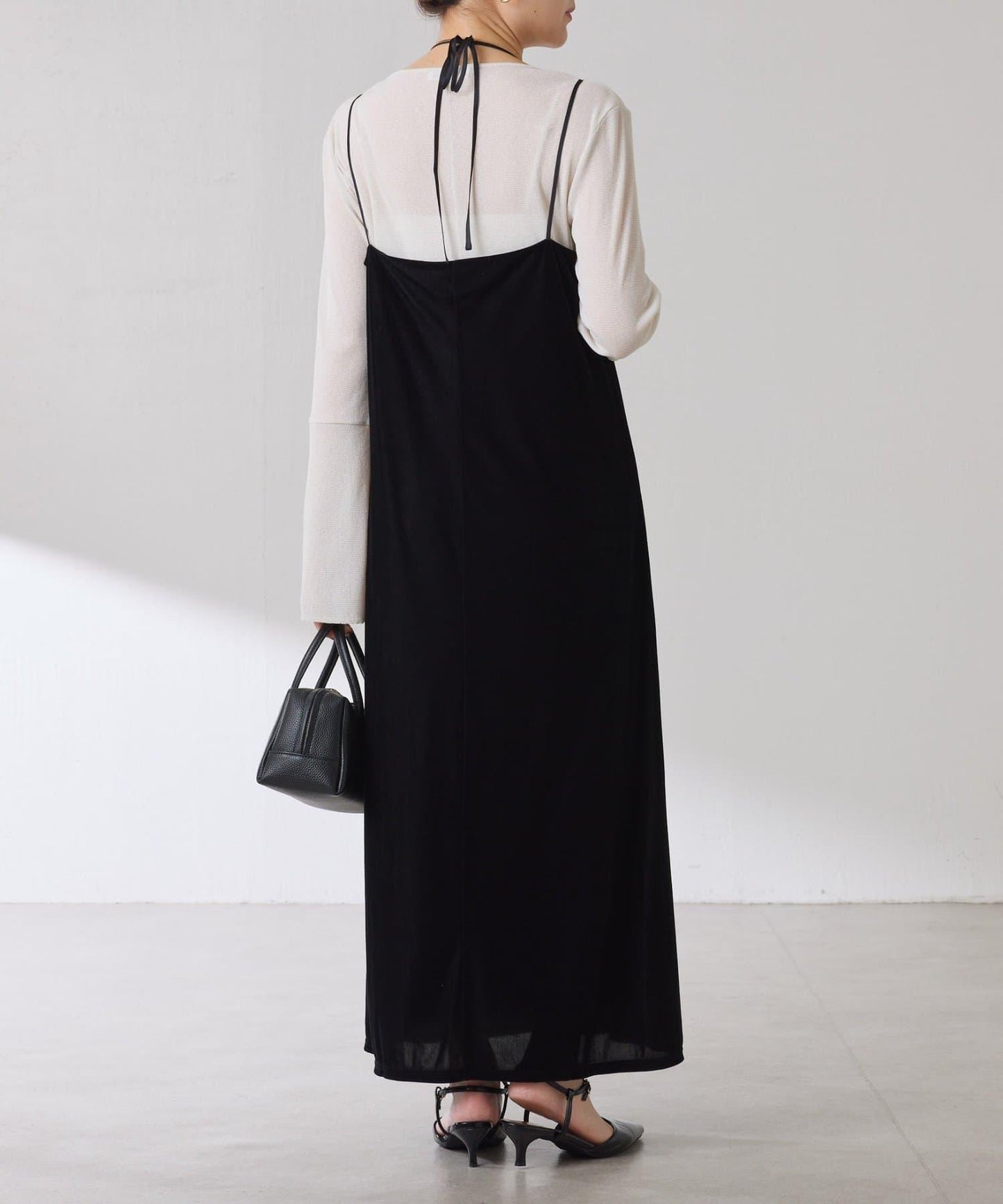 【可作內搭】透視亮絲羅紋方領上衣