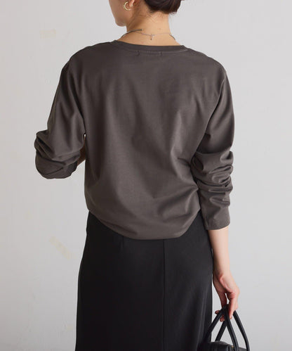 【臀部周圍遮蓋】plus soave標誌長袖T恤