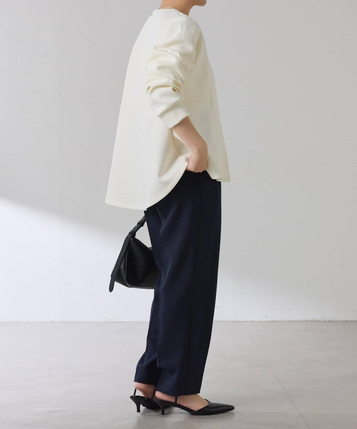 紙板荷葉邊開衫/套裝服