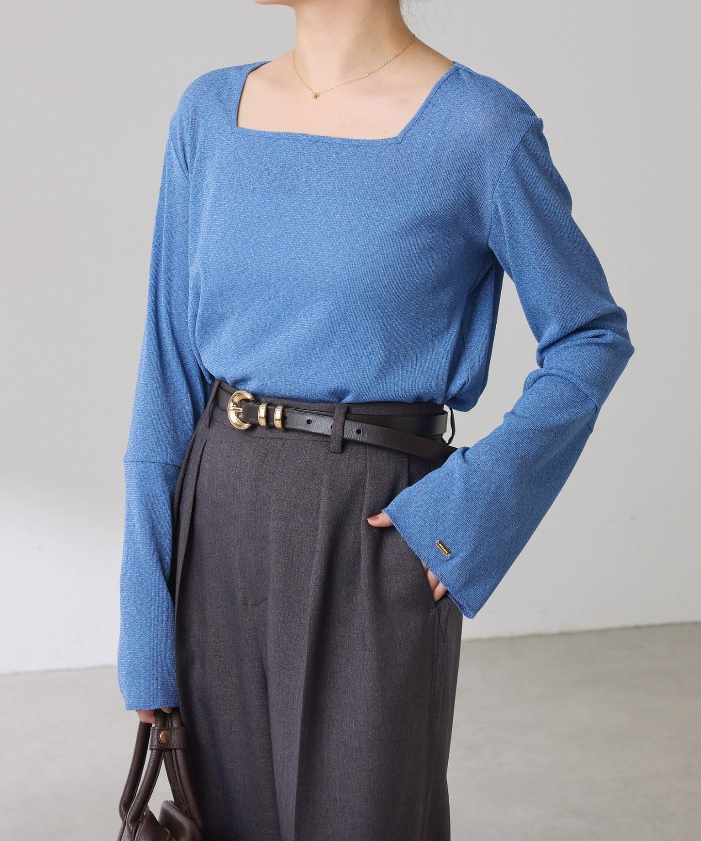 【可作內搭】透視亮絲羅紋方領上衣