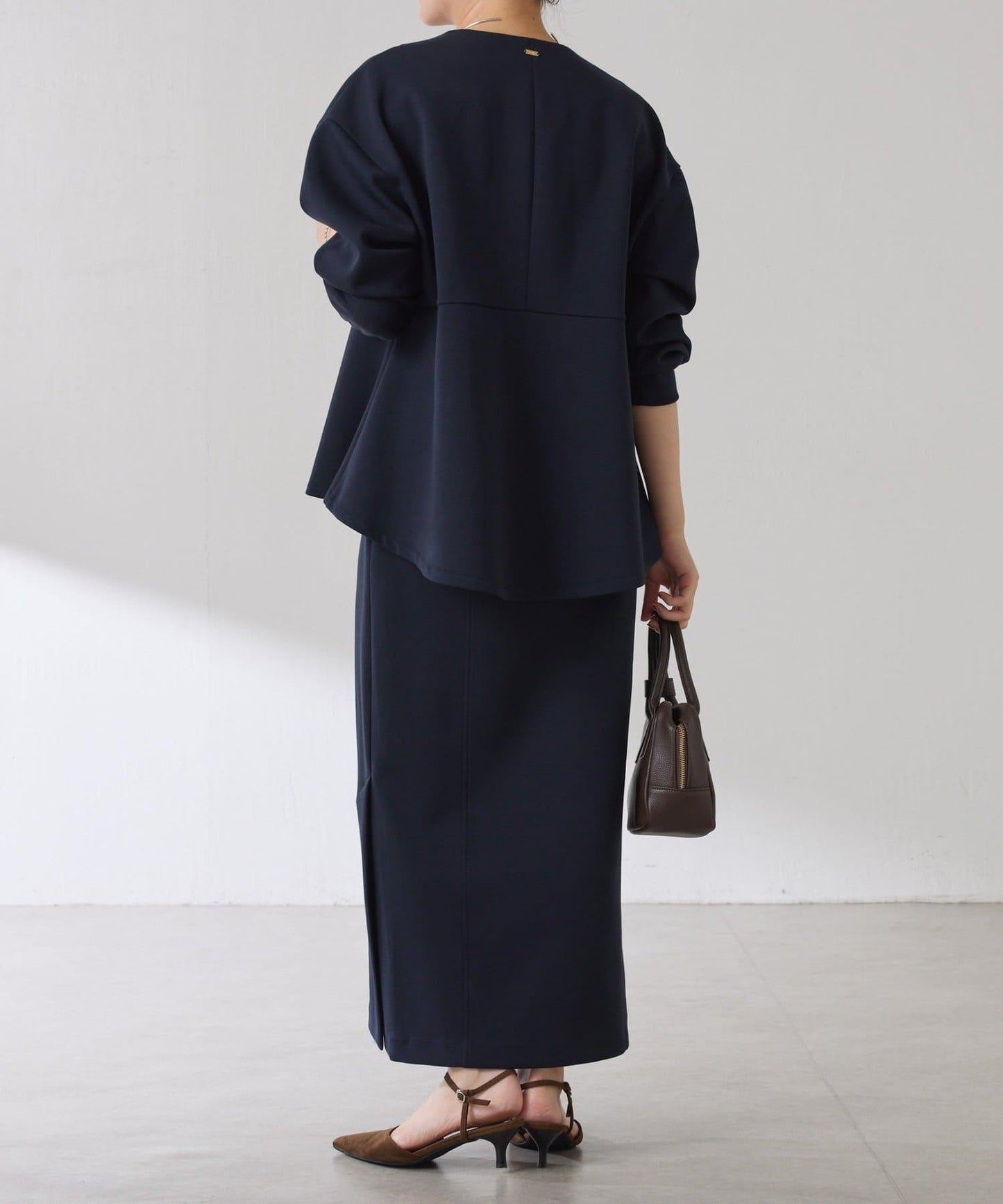 紙板荷葉邊開衫/套裝服