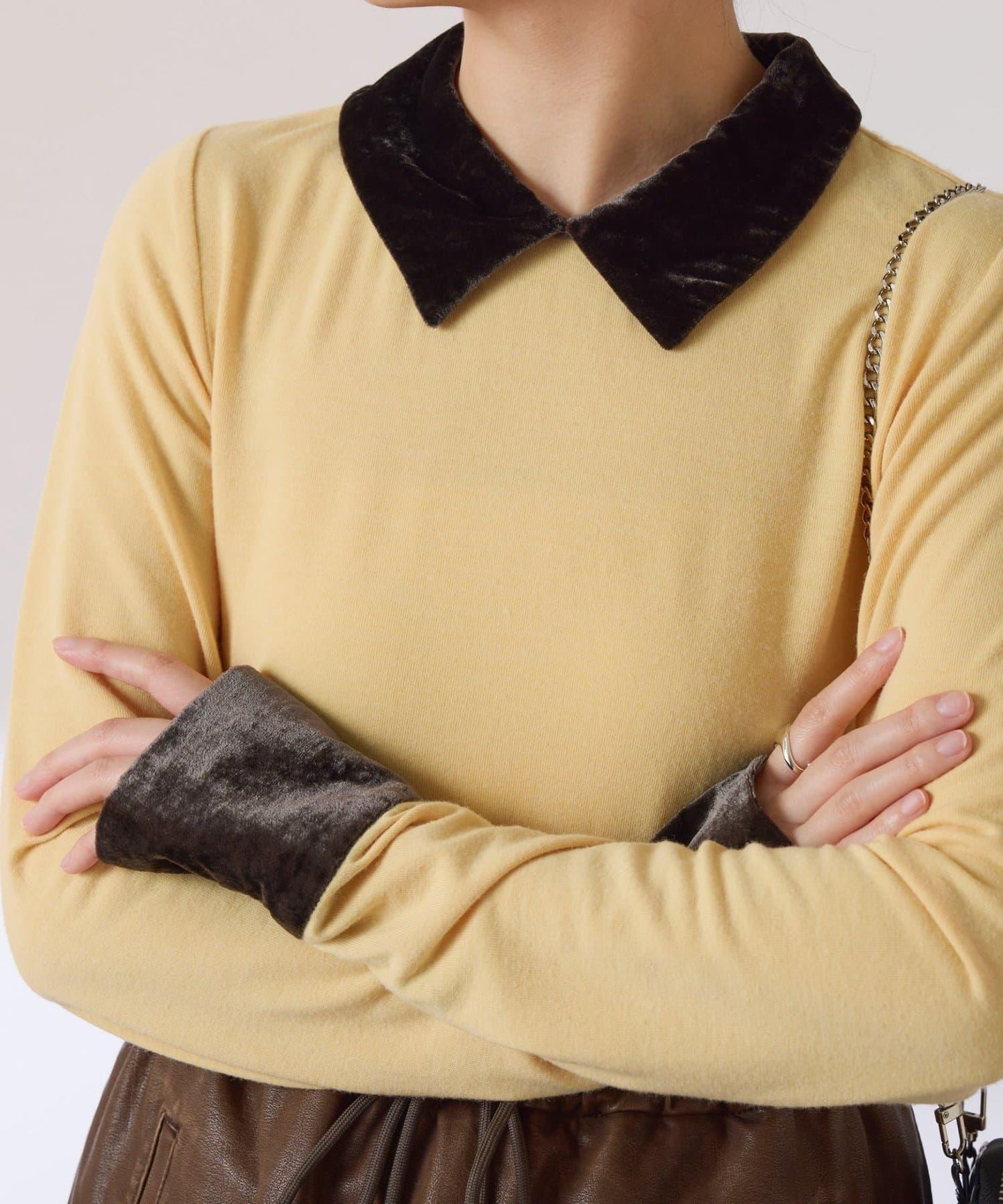 天鵝絨拼接長袖T恤