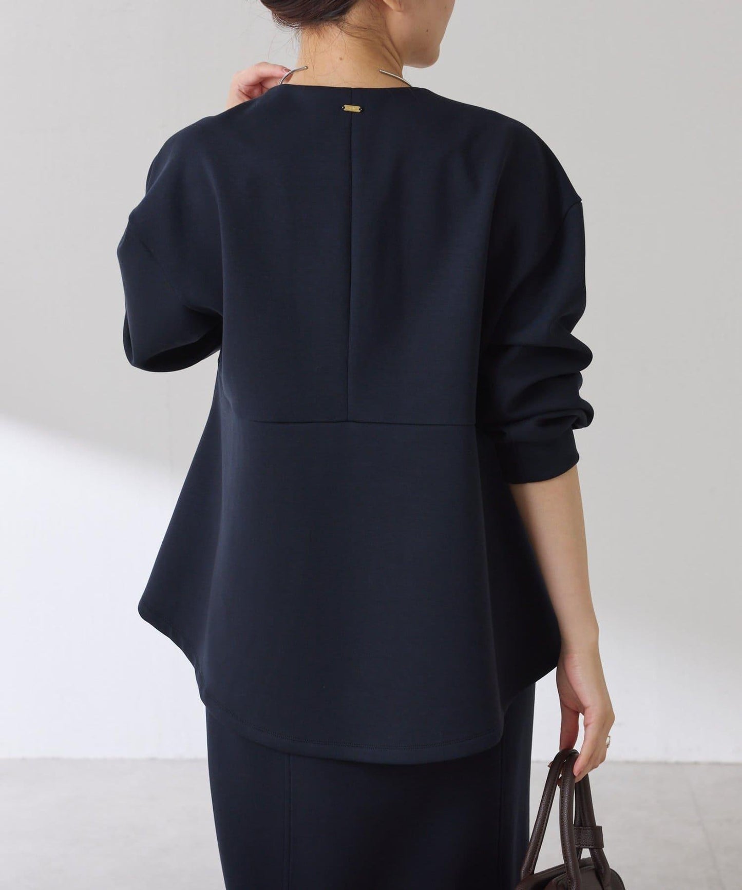 紙板荷葉邊開衫/套裝服