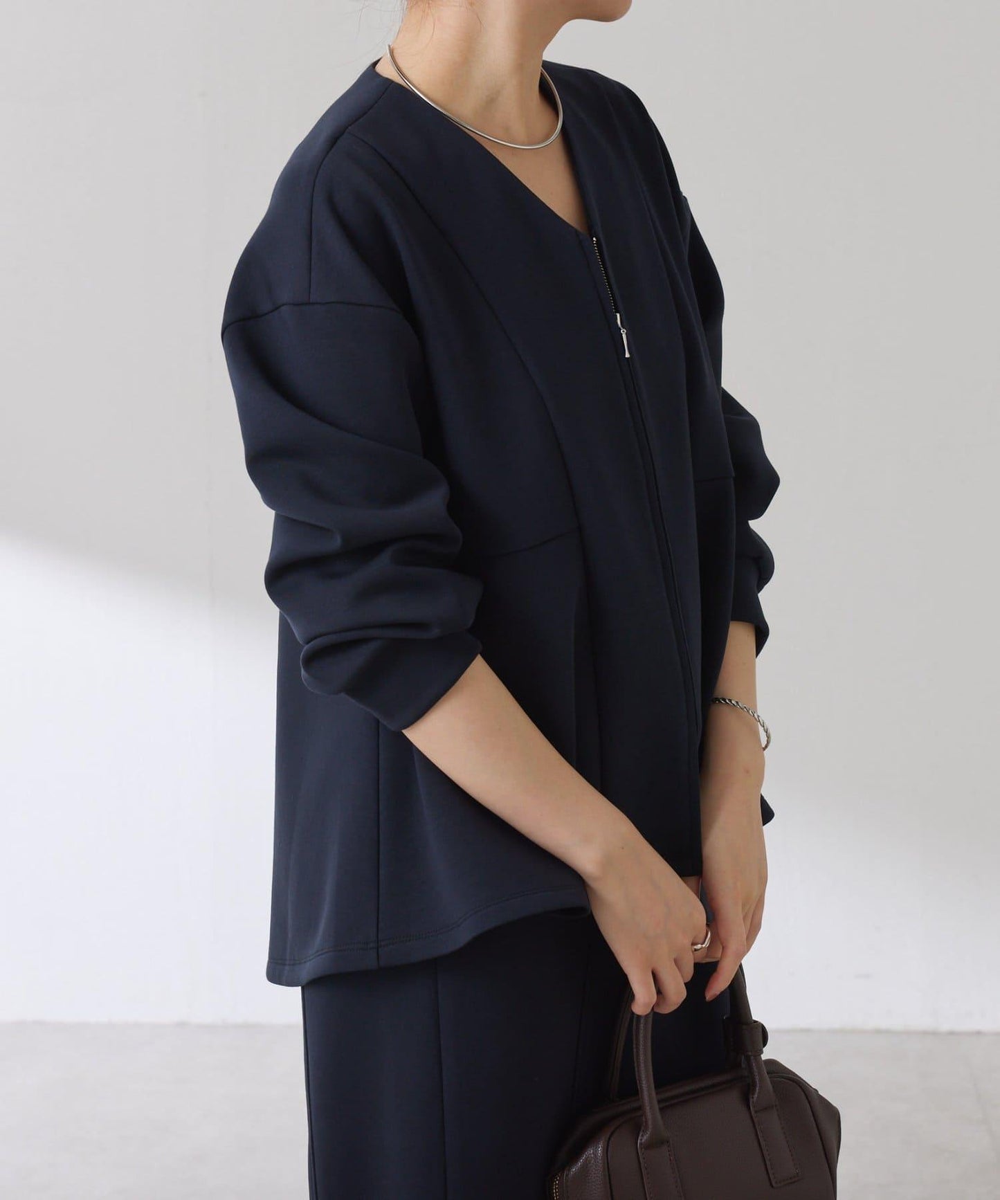 紙板荷葉邊開衫/套裝服