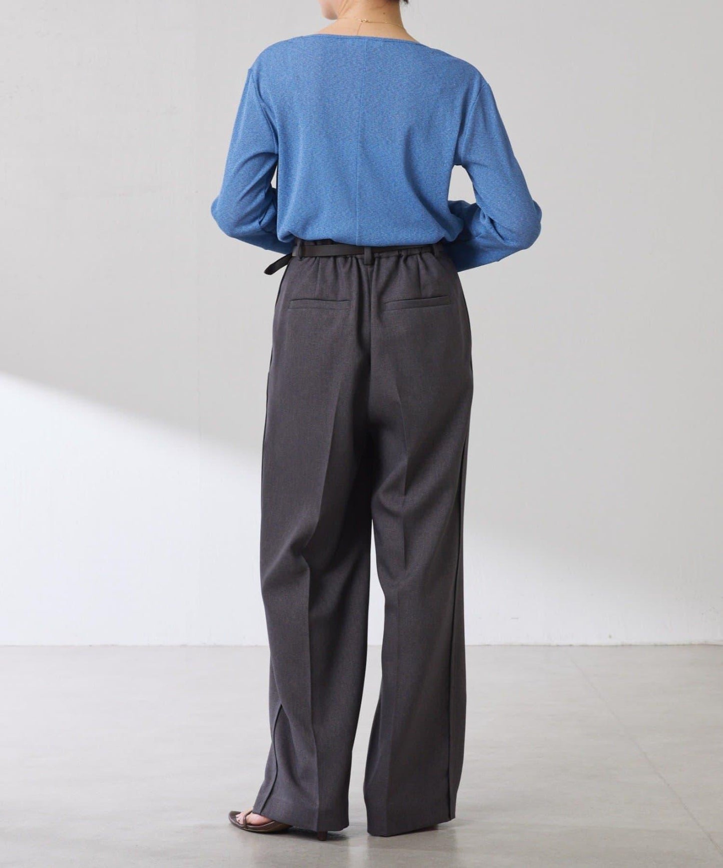 【可作內搭】透視亮絲羅紋方領上衣