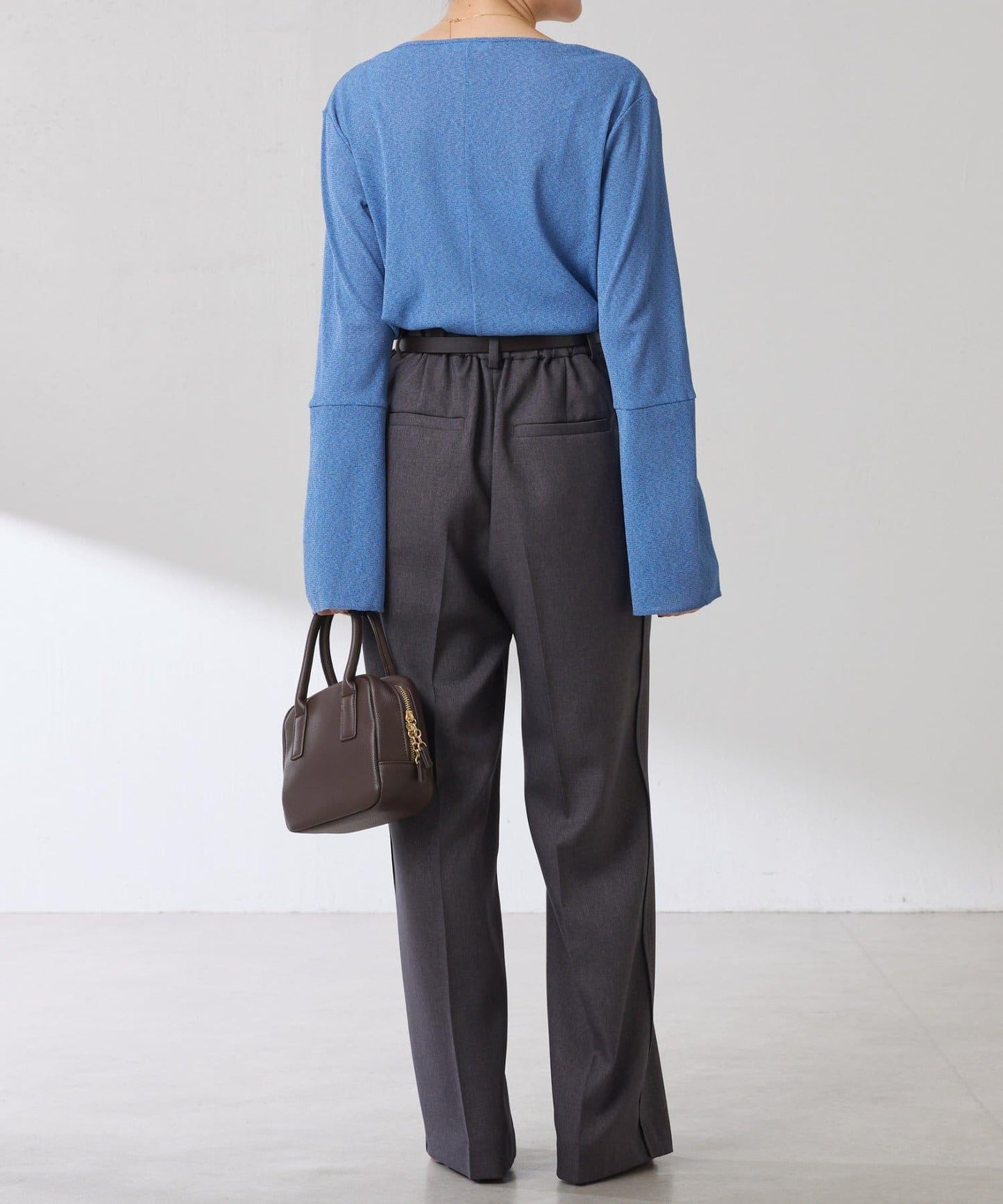 【可作內搭】透視亮絲羅紋方領上衣