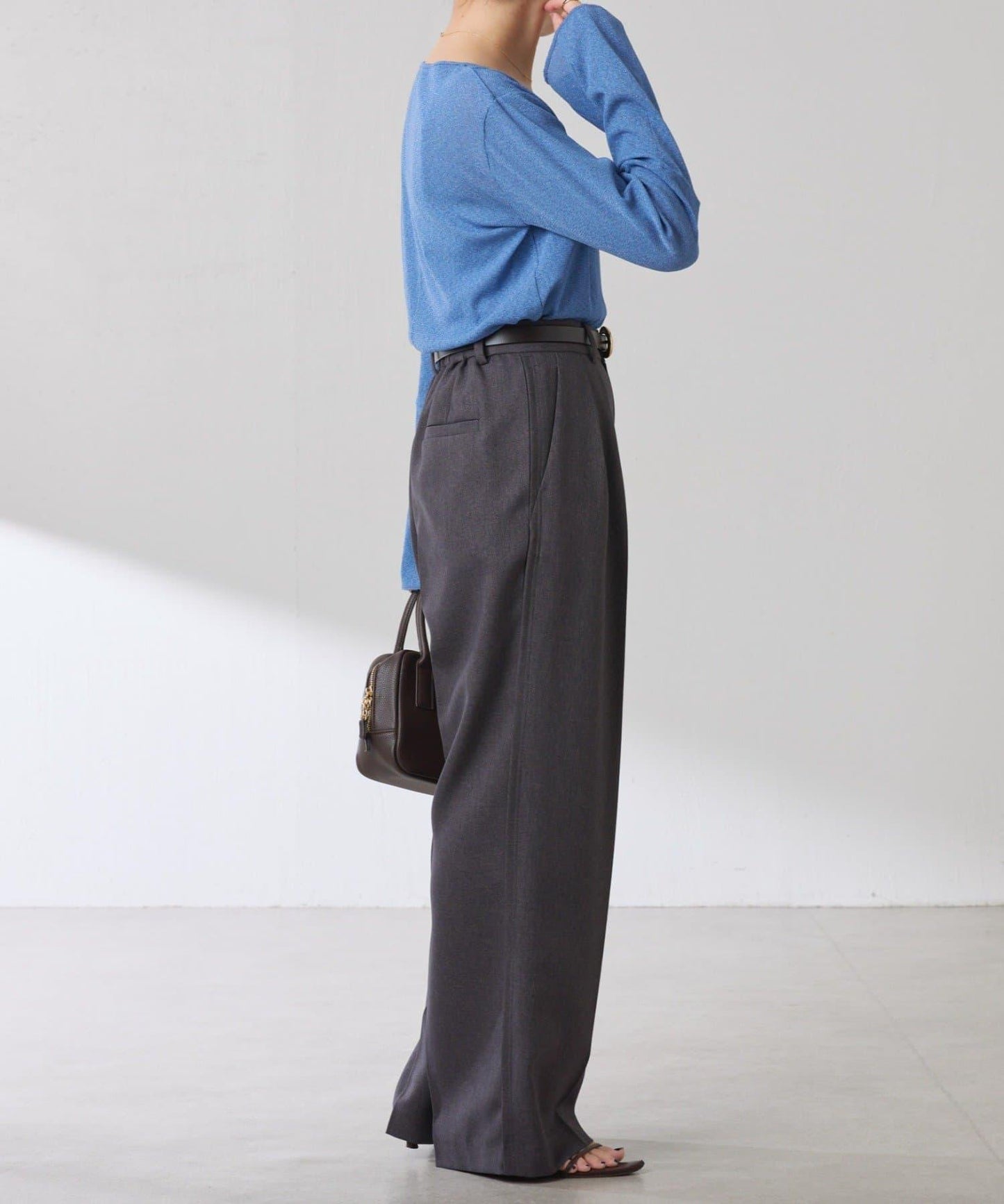 【可作內搭】透視亮絲羅紋方領上衣