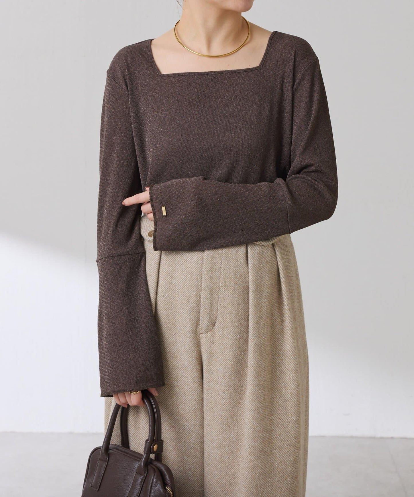 【可作內搭】透視亮絲羅紋方領上衣