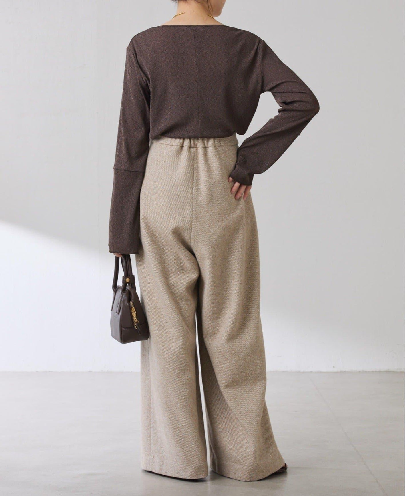 【可作內搭】透視亮絲羅紋方領上衣