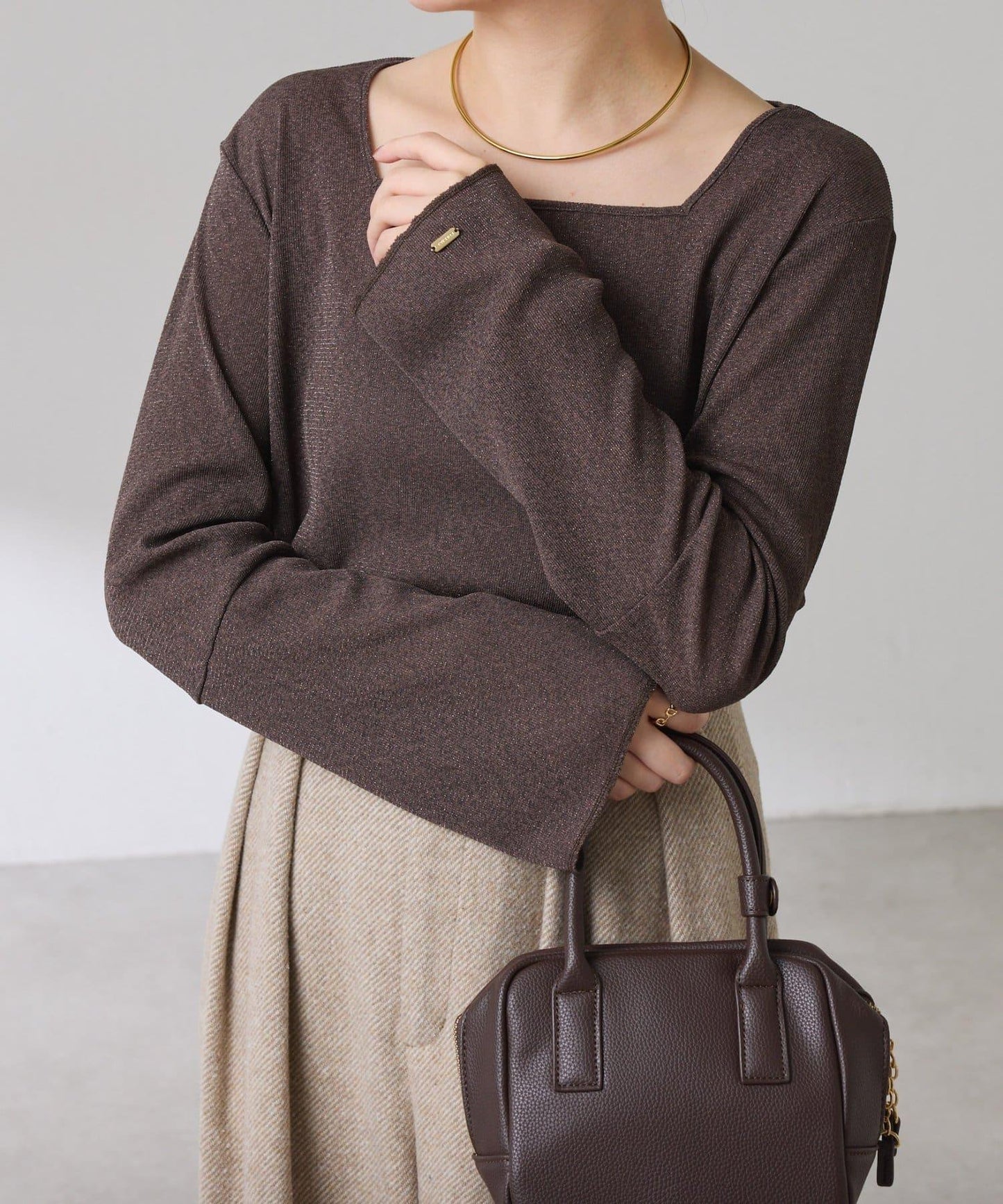 【可作內搭】透視亮絲羅紋方領上衣