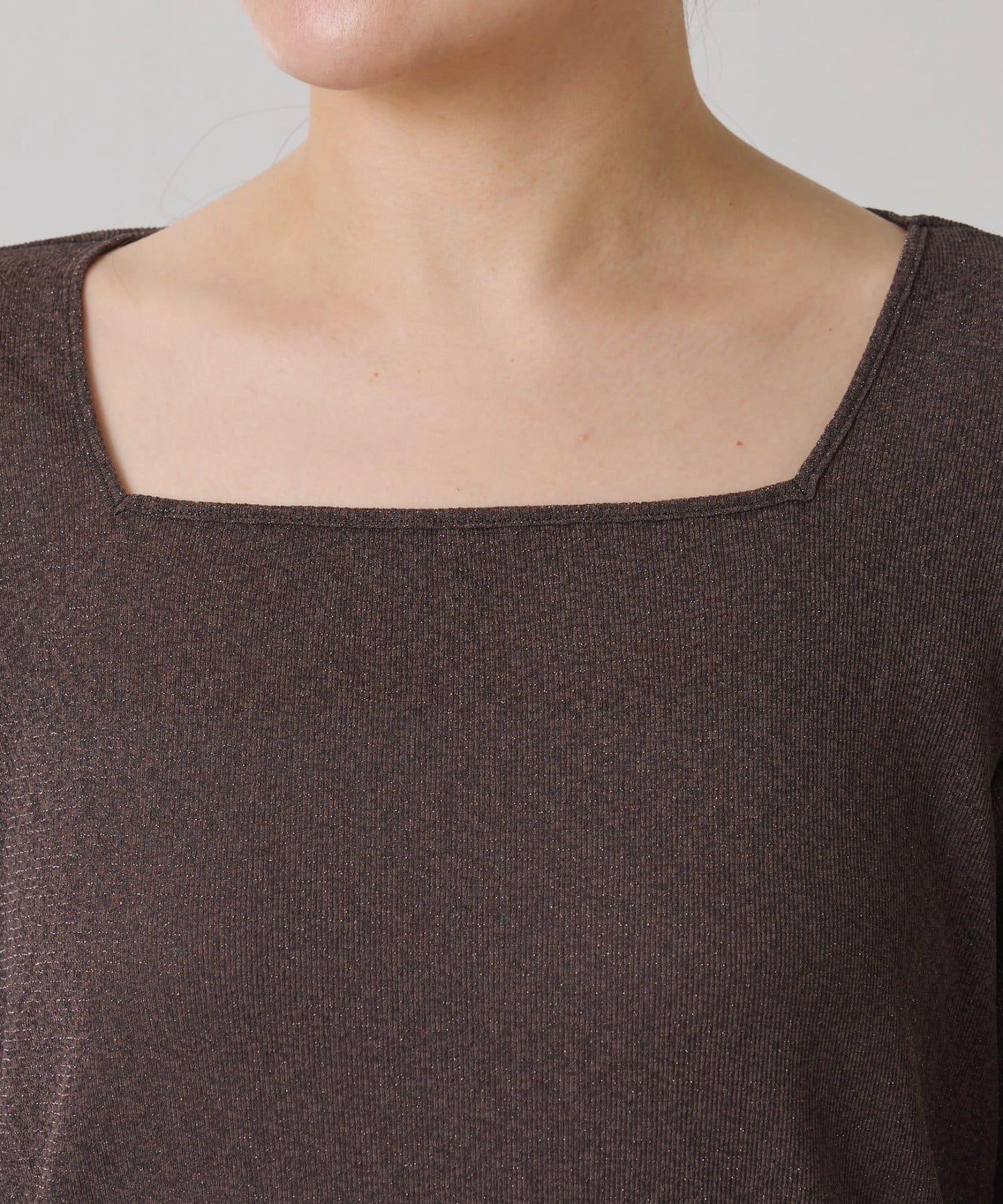 【可作內搭】透視亮絲羅紋方領上衣