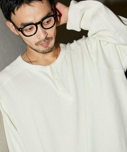 特別款保暖亨利領長袖T恤