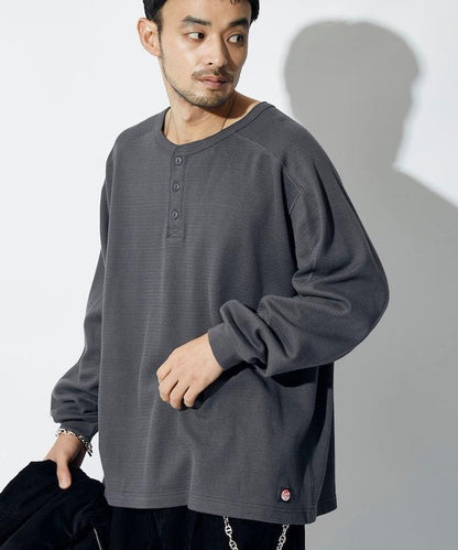 特別款保暖亨利領長袖T恤