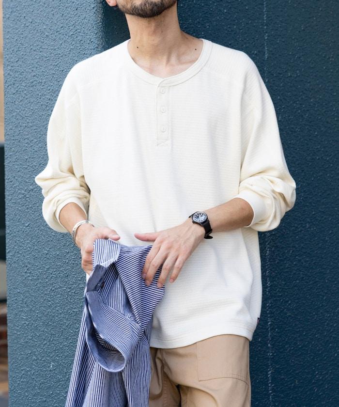 特別款保暖亨利領長袖T恤