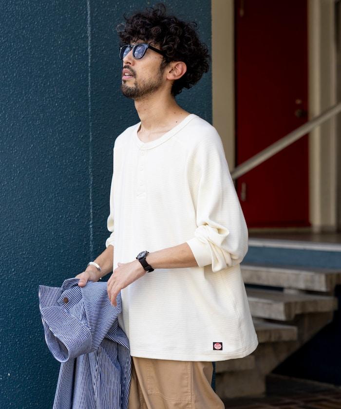 特別款保暖亨利領長袖T恤