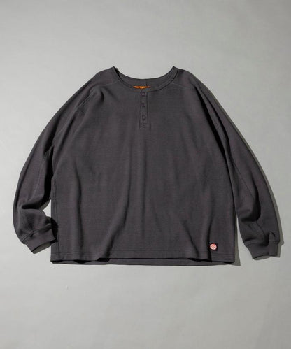 特別款保暖亨利領長袖T恤